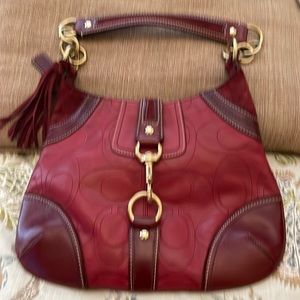 Rare Vintage Coach Hampton signature embossed red/maroon leather shoulder bag